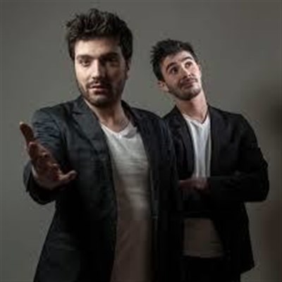 Photo 1 de Peter et Greg dans p'tits cons