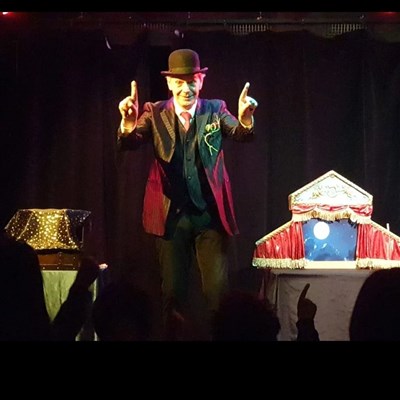 Photo 1 de Didier Failly dans Philo Magic Show