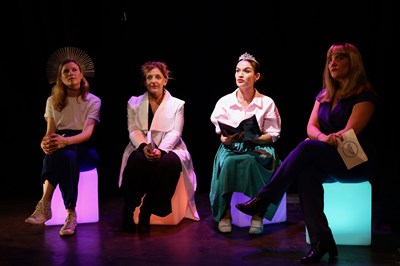 Femmes de Boue