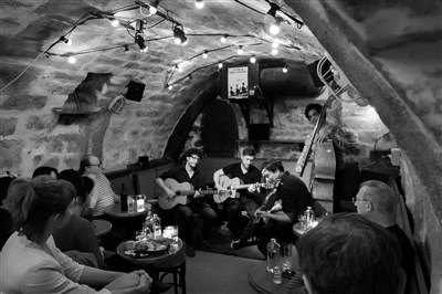 Photo 1 de Mardi Swing : Jazz Manouche Chez Georges