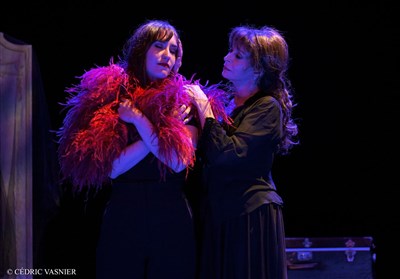 Béatrice Agenin et Émilie Bouchereau dans Notre Petit Cabaret
