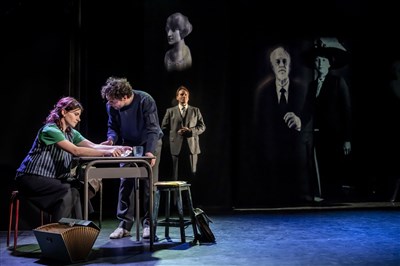 Photo 2 de Enquête de Famille