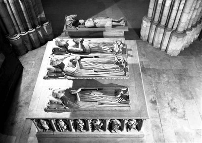 Photo 4 de Visite guidée : La basilique-cathédrale de Saint-Denis, 2000 ans d'histoire, de symboles et d'art | par Michel Lhéritier