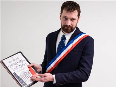 Photo 1 de Socrate, le maire et nous