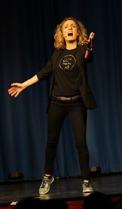 Photo 3 de Marion Manca dans Quand on veut, on peut !