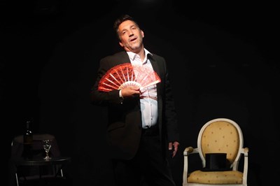 Photo 4 de Les Monologues de Feydeau : Un presque seul en scène
