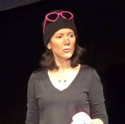 Photo 3 de Coralie Mori dans Savoir vivre