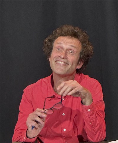 Photo 2 de Yves Cusset dans Le Cabaret du Dr Love
