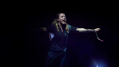 Photo 1 de Marie Bourquin dans La vie ce chantier