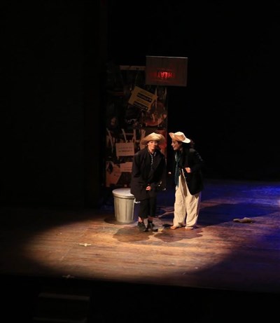 Photo 1 de Godot entre en scène | de Hafedh Djedidi