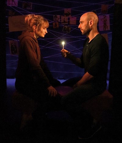 Chloé (Mathilde Moulinat) et Nicolas (Nicolas Taffin)