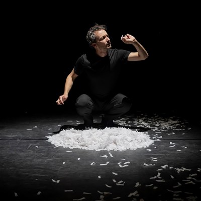 Photo 2 de Les paillettes de leur vie ou la paix déménage