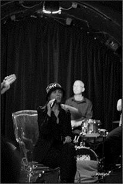 Photo 1 de Carol Nakari | Jazzybox