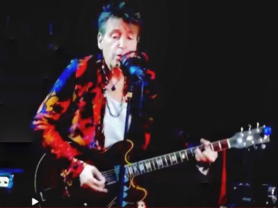 Photo 2 de Des Guitares & Des Mots : le concert de Benjamin Laplace & Machines