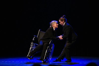 Photo 3 de Le rapport dont vous êtes l'objet