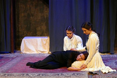 Les Trois Soeurs - Théâtre IKN