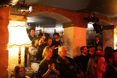 Photo 2 de Magma Comedy Club