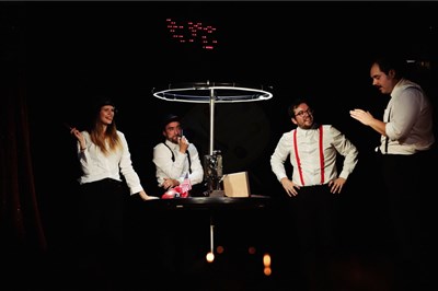 Photo 3 de TIME dans le spectacle d'improvisation explosif !