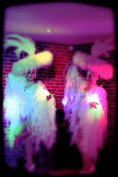 Photo 1 de Plumes en folie