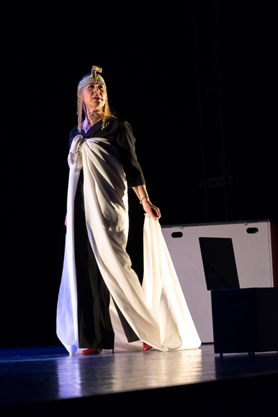 Photo 3 de Antonia de Rendinger dans Moi Jeu !