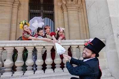 Les Potins de Paris, visites guidées insolites de Paris pour particuliers ou team buildings