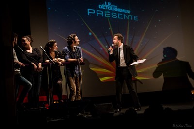 Photo 2 de Impro 100 noms by La Poule : Le Petit Détournement