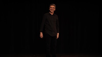 Photo 2 de Eric Le Roch dans l'Emile et une vie...