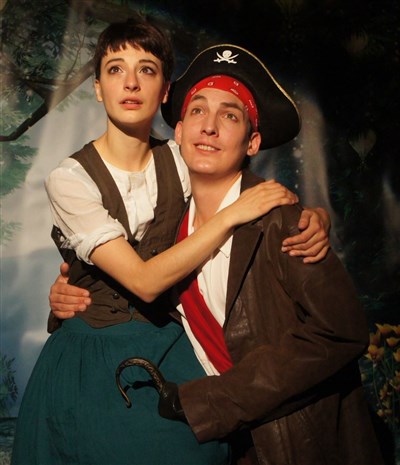le capitaine Crochet et Peter Paon - Cendrillon et James Sparrow
