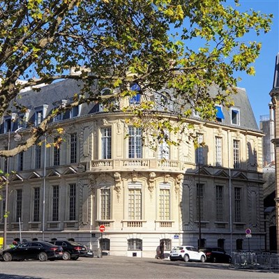 Photo 4 de Visite guidée : Ephrussi, Günzburg, Cahen d'Anvers. La grande bourgeoisie juive à Paris au 19ème siècle : volet 2 | par Cultures-J