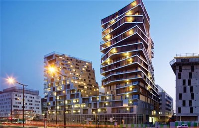 Photo 2 de Visite guidée : Station F, et Audaces du Quartier Rive-Gauche ! | par Lora