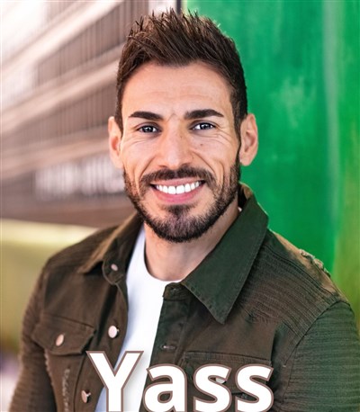 Photo 1 de Yass dans Presque Imparfait