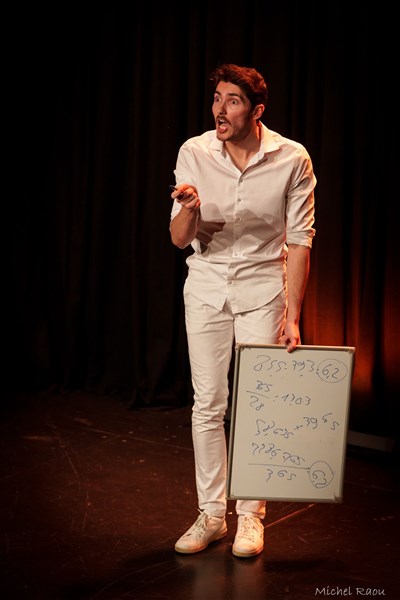 Photo 2 de Baptiste Defrance dans Quelle différence ça fait ?