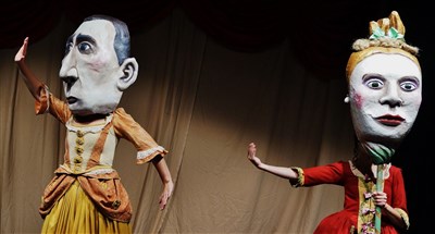Photo 1 de Cendrillon s'en va-t-en guerre