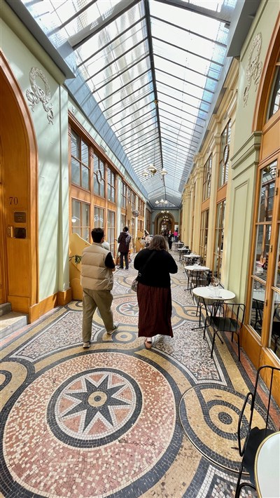 Photo 6 de Visite guidée immersive : Le Louvre Gourmand Secret | par Antoine Martin-Sauveur