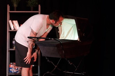 Photo 1 de Victor Rossi dans Le bonheur inquiet