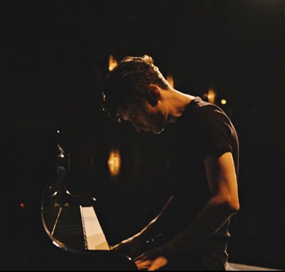 Photo 2 de Andrei Irimia : Piano Solo Set | European Tour 2026