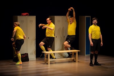Photo 3 de Carton rouge