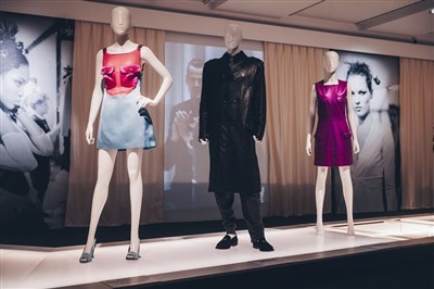 Photo 4 de Gianni Versace Retrospective