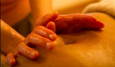 Photo 1 de Atelier massage : le ventre et les bras