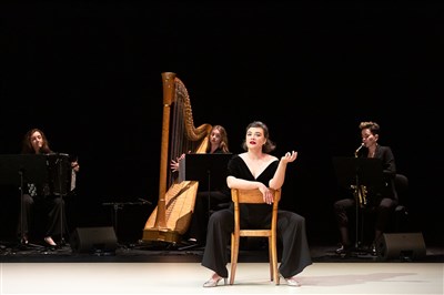 Photo 3 de Carmen