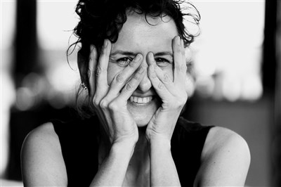 Dominique Hoff, mezzo-soprano et comédienne