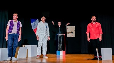 Photo 1 de Juste un instant avant la fin du monde