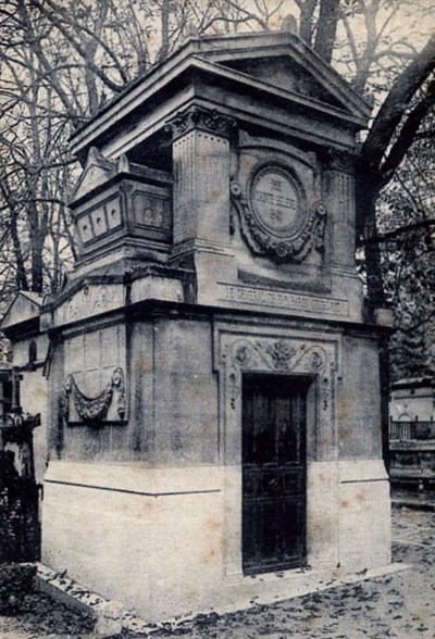 Photo 8 de Visite-guidée : Père Lachaise - célébrités et insolite | Par Paul Bauer