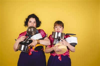 Fanny Pascaud & Caroline Riche dans Casseroles