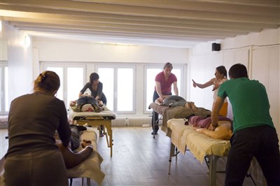 Photo 1 de Atelier massage : le dos 3