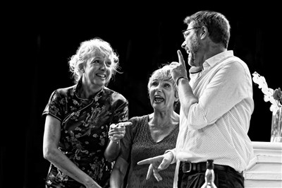 Photo 2 de Non à l'argent !