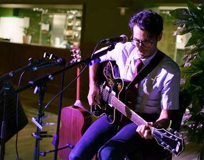L’univers musical de Bettman, entre rock alternatif, blues, folk et musiques du monde.