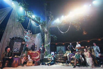 Photo 6 de Arbre | par le Cirque Théâtre Bormann