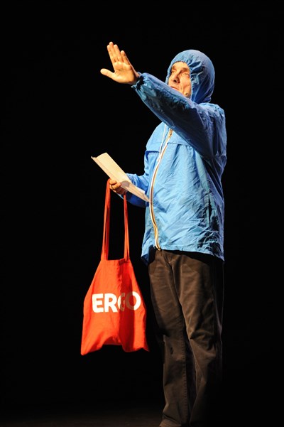 Photo 2 de Pierre Aucaigne dans Cessez