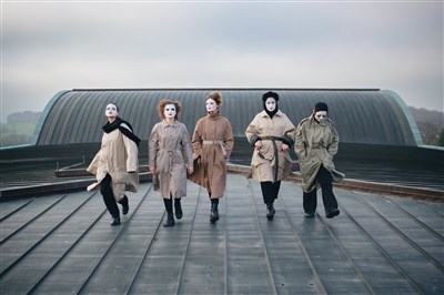 Photo 4 de Ukraine Fire : Dakh Daughters